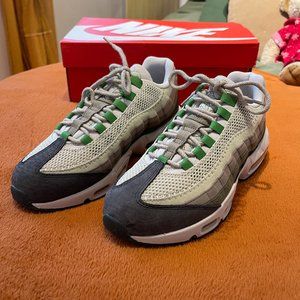 Nike Air Max 95 - womens